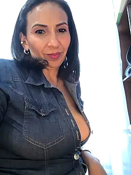 Mrsvictoriaaa online show from March 15, 2026, 7:10 pm