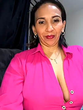 Snapshot of Mrsvictoriaaa chatting on March 15, 2025, 12:47 am Mrsvictoriaaa online show from March 15, 2025, 12:47 am