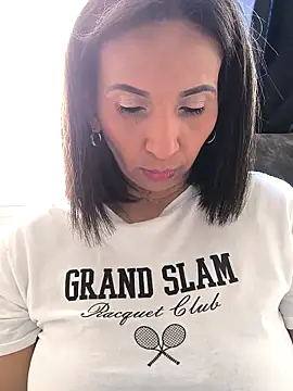 Snapshot of Mrsvictoriaaa chatting on March 13, 2025, 3:28 pm Mrsvictoriaaa online show from March 13, 2025, 3:28 pm