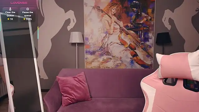 FloraBonde online show from November 16, 2025, 8:30 am