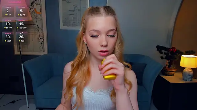 FloraBonde online show from October 3, 2025, 12:17 pm