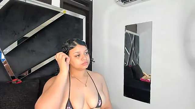 Snapshot of Rubyxht chatting on January 17, 2026, 12:53 pm Rubyxht online show from January 17, 2026, 12:53 pm