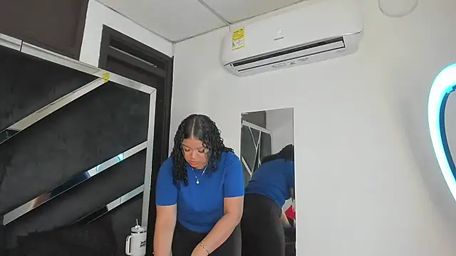 Rubyxht online show from December 4, 2025, 12:37 pm