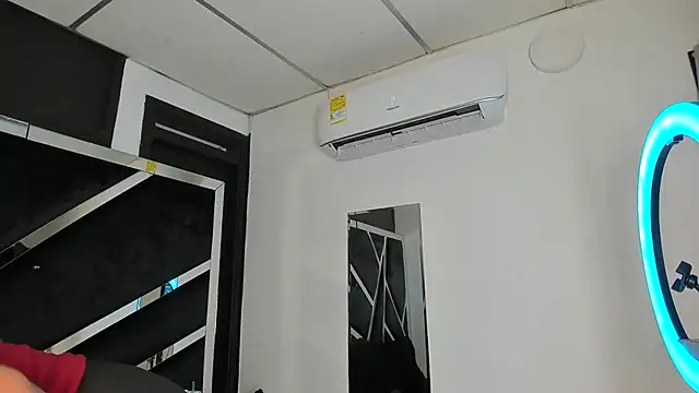 Snapshot of Rubyxht chatting on February 20, 2026, 12:51 pm Rubyxht online show from February 20, 2026, 12:51 pm