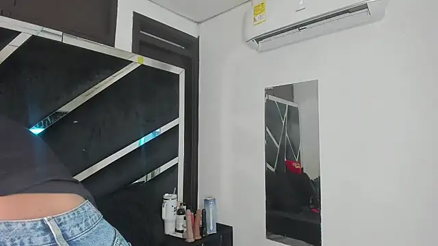 Rubyxht online show from March 27, 2026, 12:28 pm