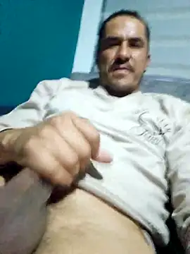 Iuver online show from January 6, 2026, 10:25 pm