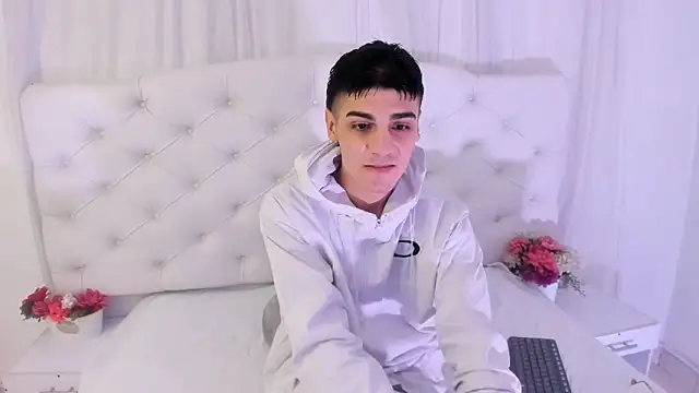 frank jhonsson online show from October 2, 2025, 7:17 pm