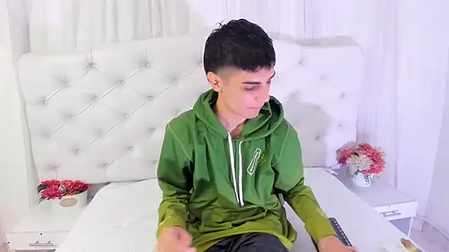 frank jhonsson online show from September 18, 2025, 7:06 pm