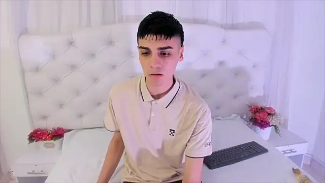 frank jhonsson online show from September 29, 2025, 7:08 pm