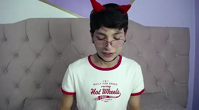 Snapshot of Damiian21_ chatting on February 25, 2025, 1:53 pm Damiian21 online show from February 25, 2025, 1:53 pm