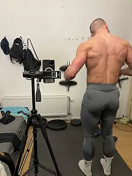 Snapshot of pesyelisa chatting on February 20, 2025, 6:35 pm pesyelisa online show from February 20, 2025, 6:35 pm