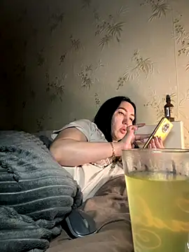 Naughtbaby 2025 online show from October 8, 2025, 2:18 pm