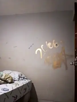 LeonRoots online show from March 2, 2026, 1:06 am