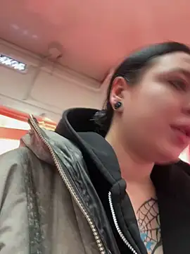 AlishaPrettyBlade online show from March 26, 2026, 5:06 am