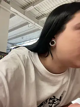 AlishaPrettyBlade online show from March 9, 2025, 9:46 am