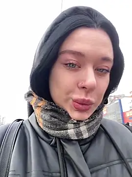 AlishaPrettyBlade online show from March 7, 2025, 3:40 am