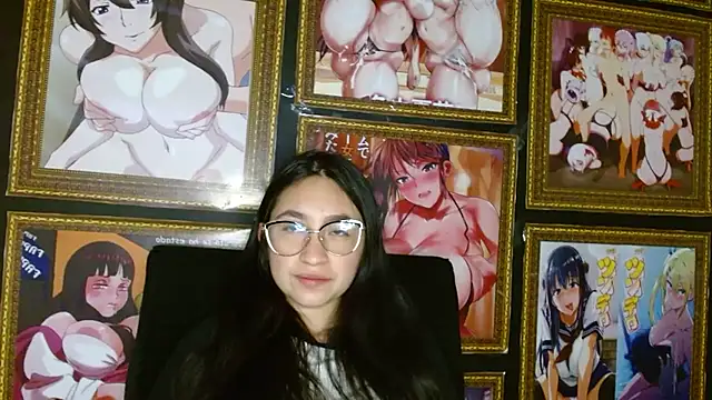 Snapshot of Arielle_lov chatting on March 14, 2025, 11:23 am Arielle lov online show from March 14, 2025, 11:23 am