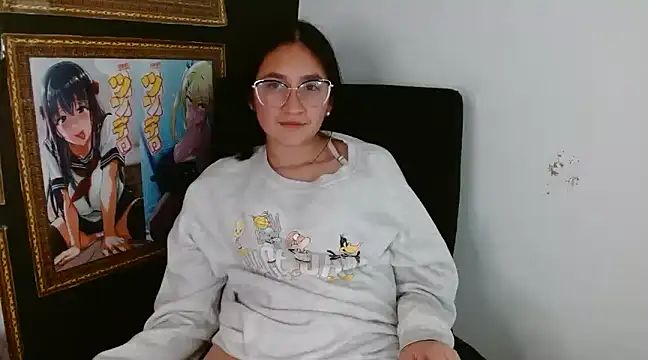 Snapshot of Arielle_lov chatting on March 8, 2025, 5:33 pm Arielle lov online show from March 8, 2025, 5:33 pm
