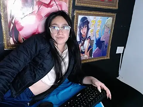 Snapshot of Arielle_lov chatting on February 24, 2025, 6:05 am Arielle lov online show from February 24, 2025, 6:05 am