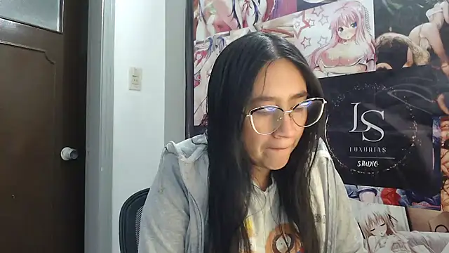 Snapshot of Arielle_lov chatting on March 3, 2025, 11:33 am Arielle lov online show from March 3, 2025, 11:33 am