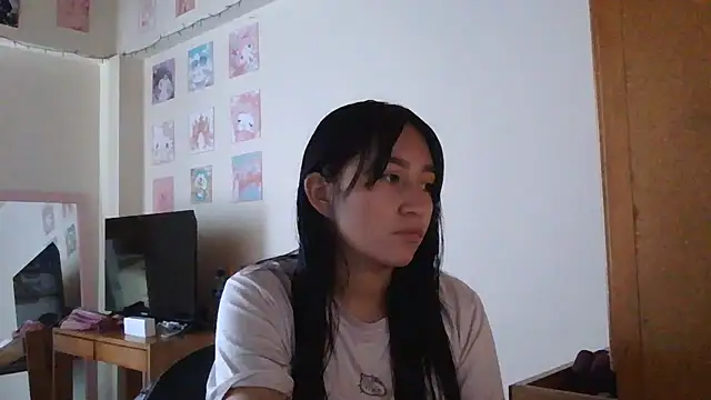 Arielle lov online show from November 14, 2025, 6:44 pm