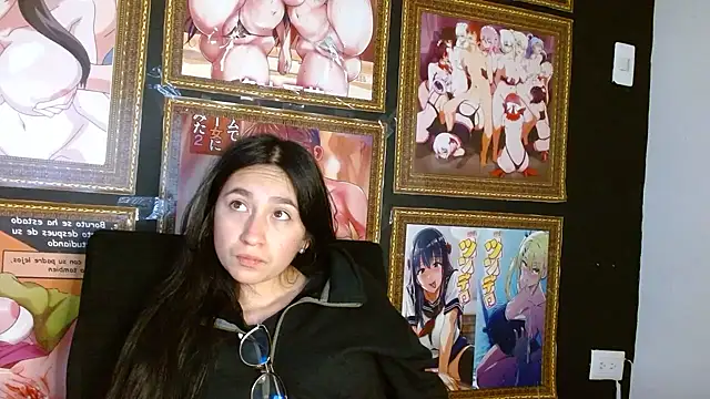 Snapshot of Arielle_lov chatting on March 9, 2025, 11:36 am Arielle lov online show from March 9, 2025, 11:36 am