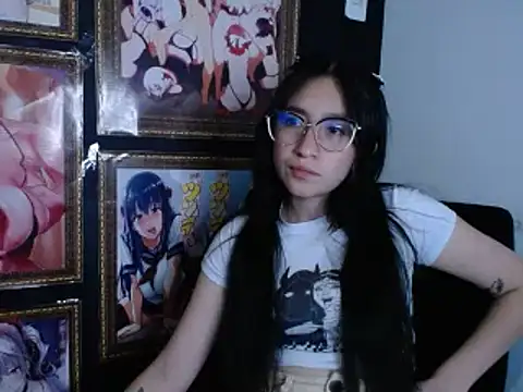 Snapshot of Arielle_lov chatting on February 17, 2025, 6:53 am Arielle lov online show from February 17, 2025, 6:53 am