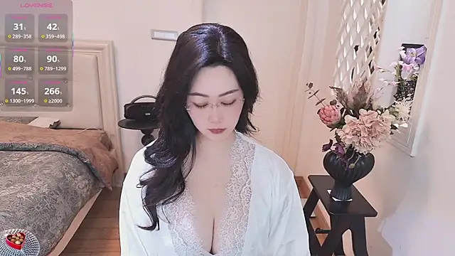 Snapshot of Tingdie chatting on December 18, 2025, 2:21 pm Tingdie online show from December 18, 2025, 2:21 pm