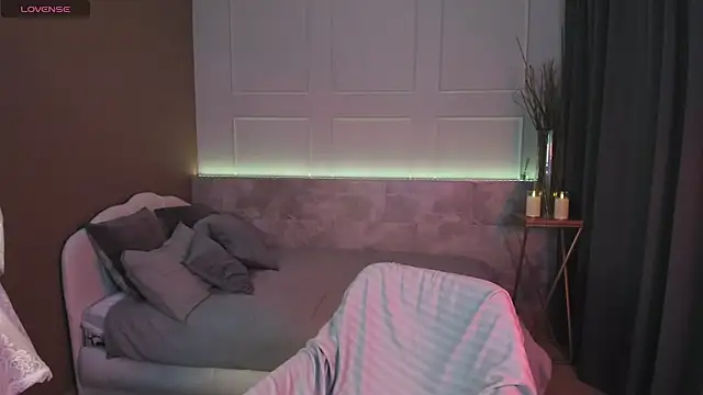 Sandra Kind online show from March 5, 2025, 11:38 am