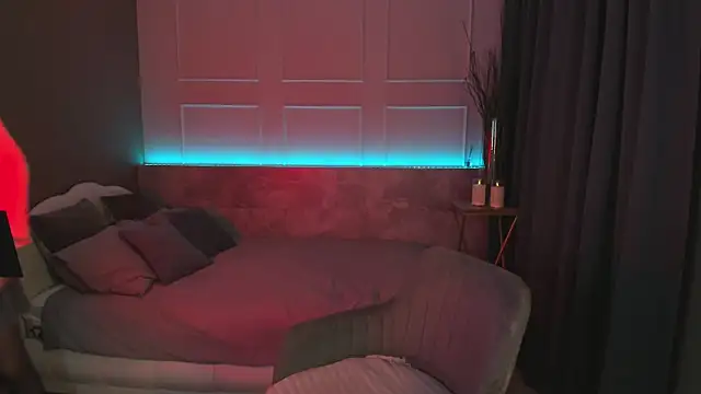 Sandra Kind online show from March 14, 2025, 5:59 am