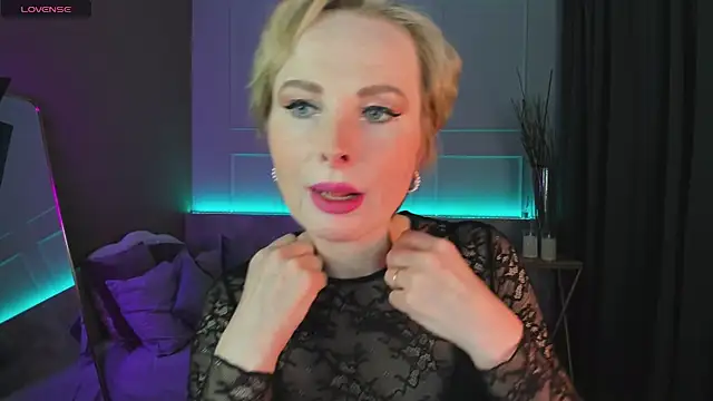 Sandra Kind online show from February 25, 2025, 5:30 am