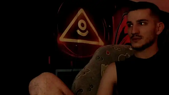 yoyoboy988 online show from December 4, 2025, 11:26 pm