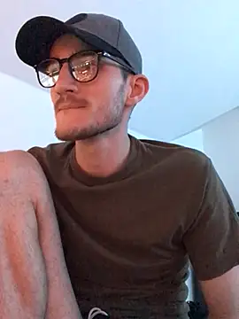 yoyoboy988 online show from March 8, 2025, 7:53 pm