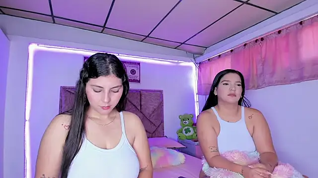 Cristal Smith20 online show from October 11, 2025, 12:39 pm