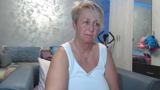 RosesandLillies online show from March 7, 2026, 6:24 pm