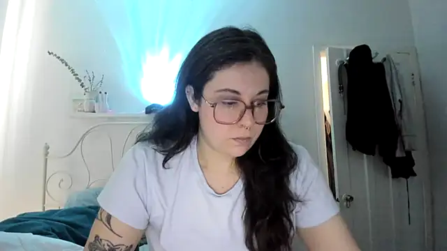 Snapshot of Rosiee69_ chatting on February 23, 2025, 6:56 pm Rosiee69 online show from February 23, 2025, 6:56 pm