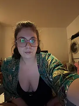 Snapshot of Rosiee69_ chatting on March 17, 2025, 10:27 am Rosiee69 online show from March 17, 2025, 10:27 am