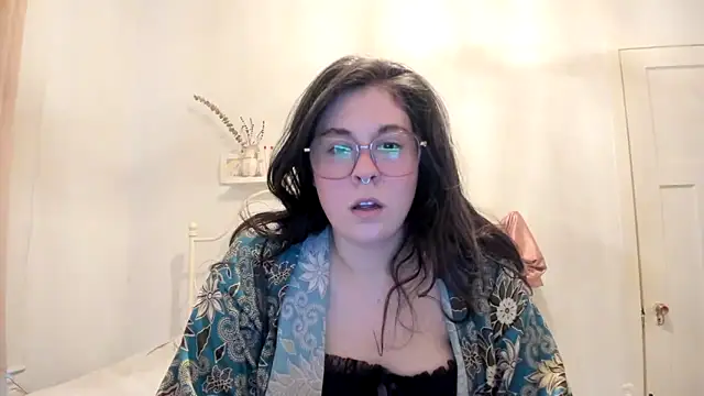 Snapshot of Rosiee69_ chatting on February 22, 2025, 10:09 pm Rosiee69 online show from February 22, 2025, 10:09 pm