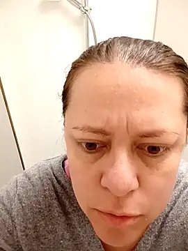 Conejta online show from March 8, 2025, 11:48 am