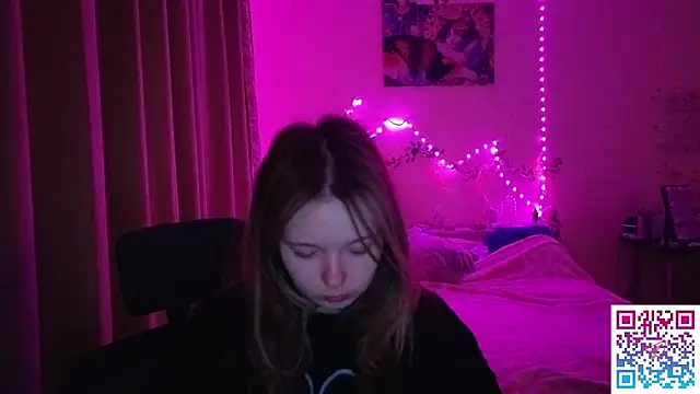 boozekirs  online show from February 11, 2026, 2:22 am