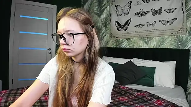 Snapshot of boozekirs_ chatting on November 24, 2025, 3:17 am boozekirs online show from November 24, 2025, 3:17 am