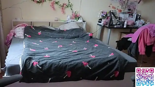 boozekirs  online show from March 9, 2026, 2:59 am