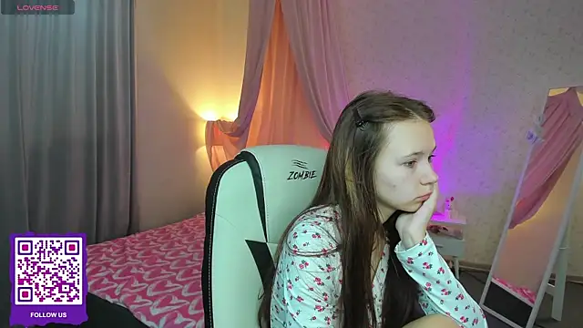 Snapshot of boozekirs_ chatting on September 15, 2025, 2:23 am boozekirs online show from September 15, 2025, 2:23 am