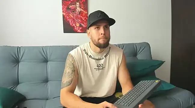 bastianwatson10 online show from March 12, 2025, 4:56 pm