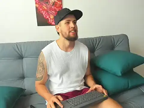 bastianwatson10 online show from March 3, 2025, 6:46 pm