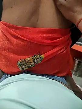 Snapshot of indian_couple4 chatting on February 7, 2026, 8:55 am indian couple4 online show from February 7, 2026, 8:55 am