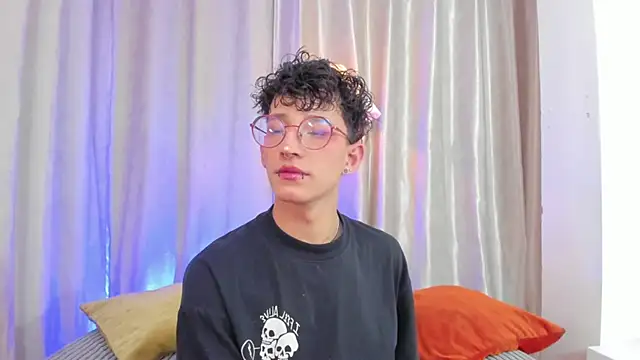 Snapshot of iiangel_ chatting on February 28, 2026, 3:50 am iiangel online show from February 28, 2026, 3:50 am