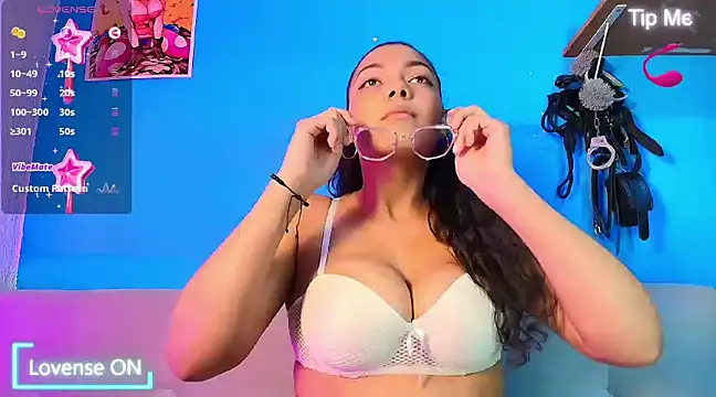 Vicky Miller 05 online show from March 21, 2025, 4:51 pm