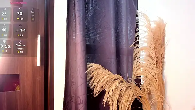 emily-777 online show from November 29, 2025, 9:15 pm