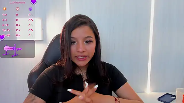 nahomi blade online show from March 8, 2025, 2:30 pm